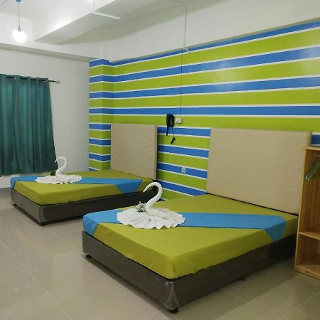 Yuj Inn Pasay Exterior photo