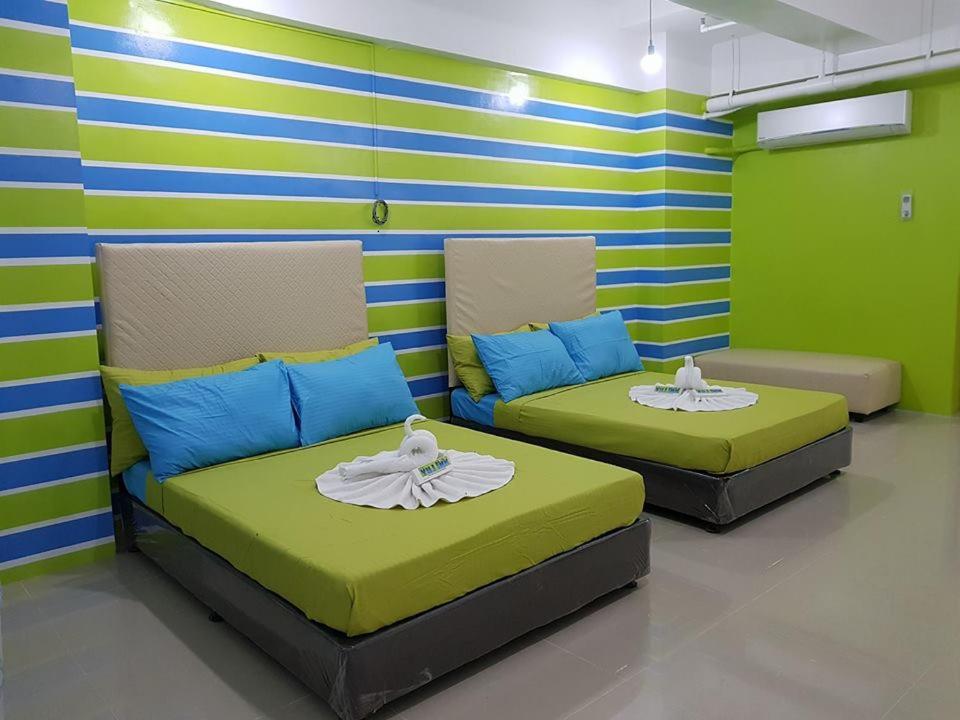 Yuj Inn Pasay Exterior photo