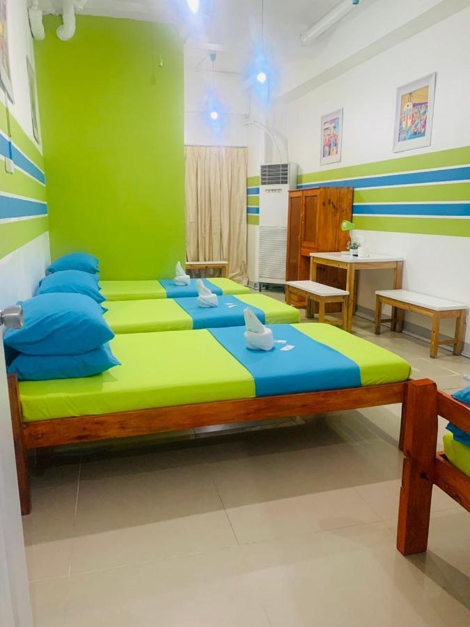 Yuj Inn Pasay Exterior photo